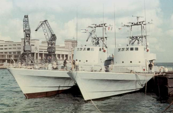 Two completed Israeli Sa’ar 3 “patrol” boats in Cherbourg in 1969, less their weapons. (Photo credit: forum.valka.cz; photo source: unknown)