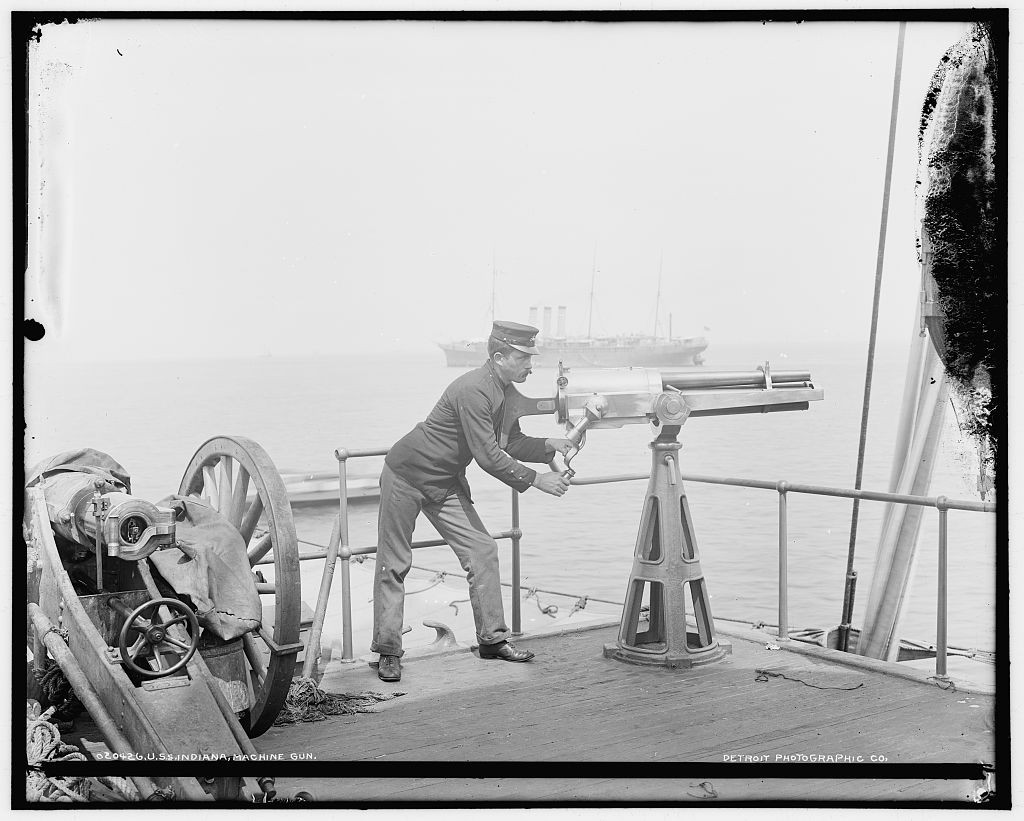 uss-indiana-revoloing-cannon-508