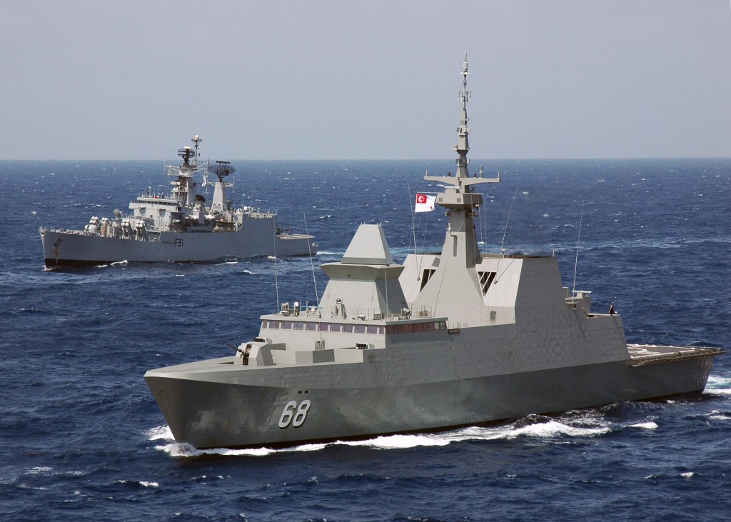 Republic of Singapore Navy frigate RSS Formidable (68) steams alongside the Indian Navy frigate INS Brahmaputra (F 31) in the Bay of Bengal during exercise Malabar (US Navy photo).