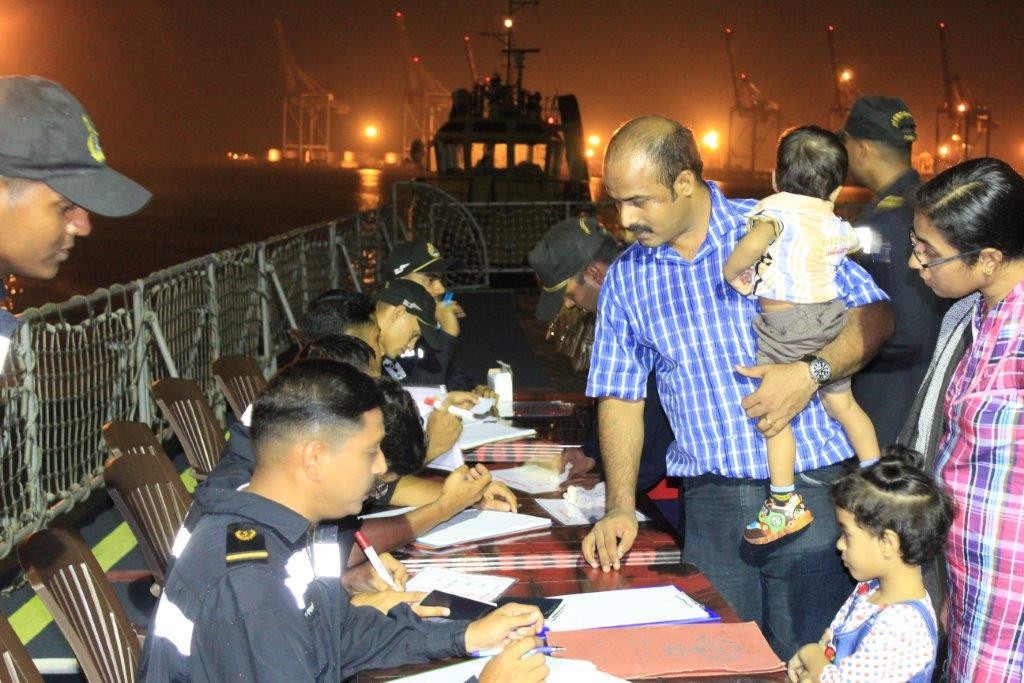 Registration_of_Indian_citizens_evacuating_from_Yemen_in_progress_(2015)_-_1