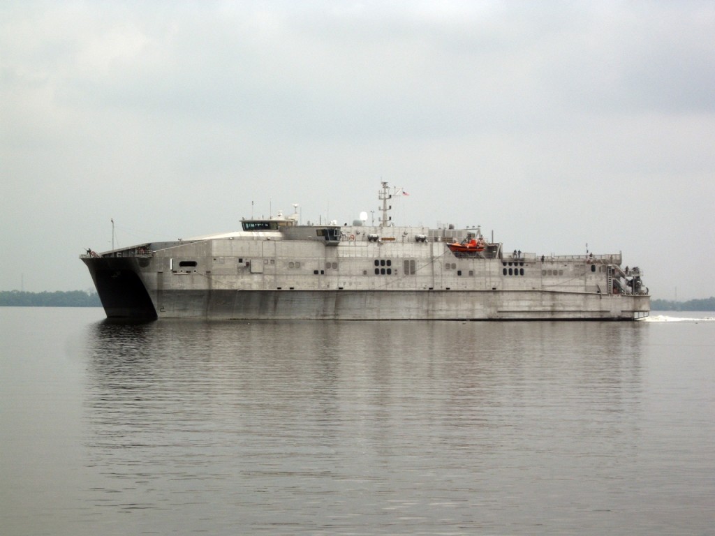 USNS SPEARHED leaving Douala in March 2015 (Photo: Dirk Steffen).