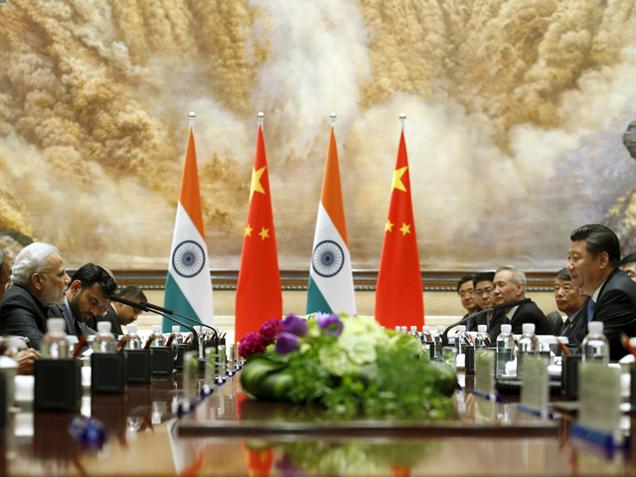 Narendra Modi and Chinese President Xi Jinping hold a meeting in Xian, Shaanxi province in May 2015.