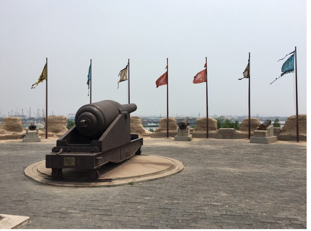 The Dagu Fort Memorial, Tianjin China (大沽口炮台纪念馆, 天津). It was built and modernized in the late nineteenth century in an effort to resist foreign amphibious attacks on Beijing. A sign helpfully notes that the memorial, “makes clear to subsequent generations: those who lag behind will be bullied, it is only through strength and prosperity that peace can be achieved.” 昭示后人：落后就要挨打，强盛才有安宁. (Author Photo)