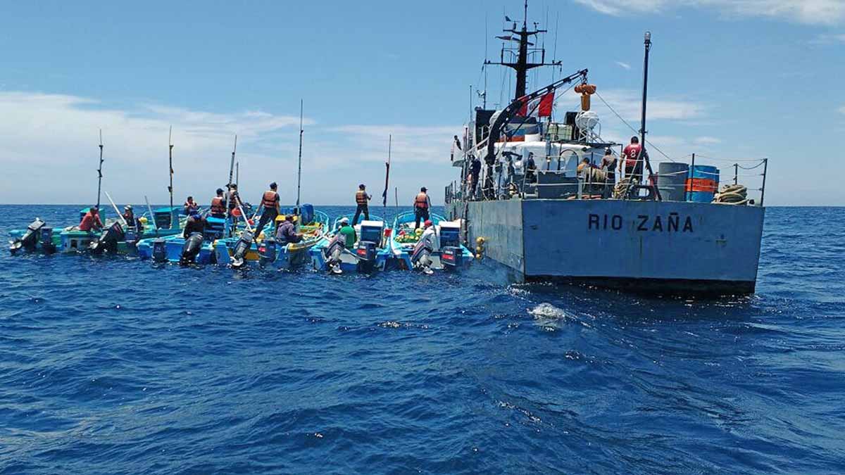 pescadores_ecuatorianos