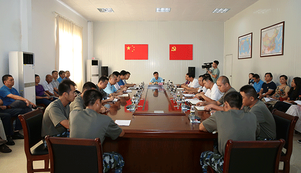 28 June 2016: Sansha City Mayor Xiao holds a meeting with Party Secretaries of the Sansha City Fisheries Development Company. Image source: Sansha City Government